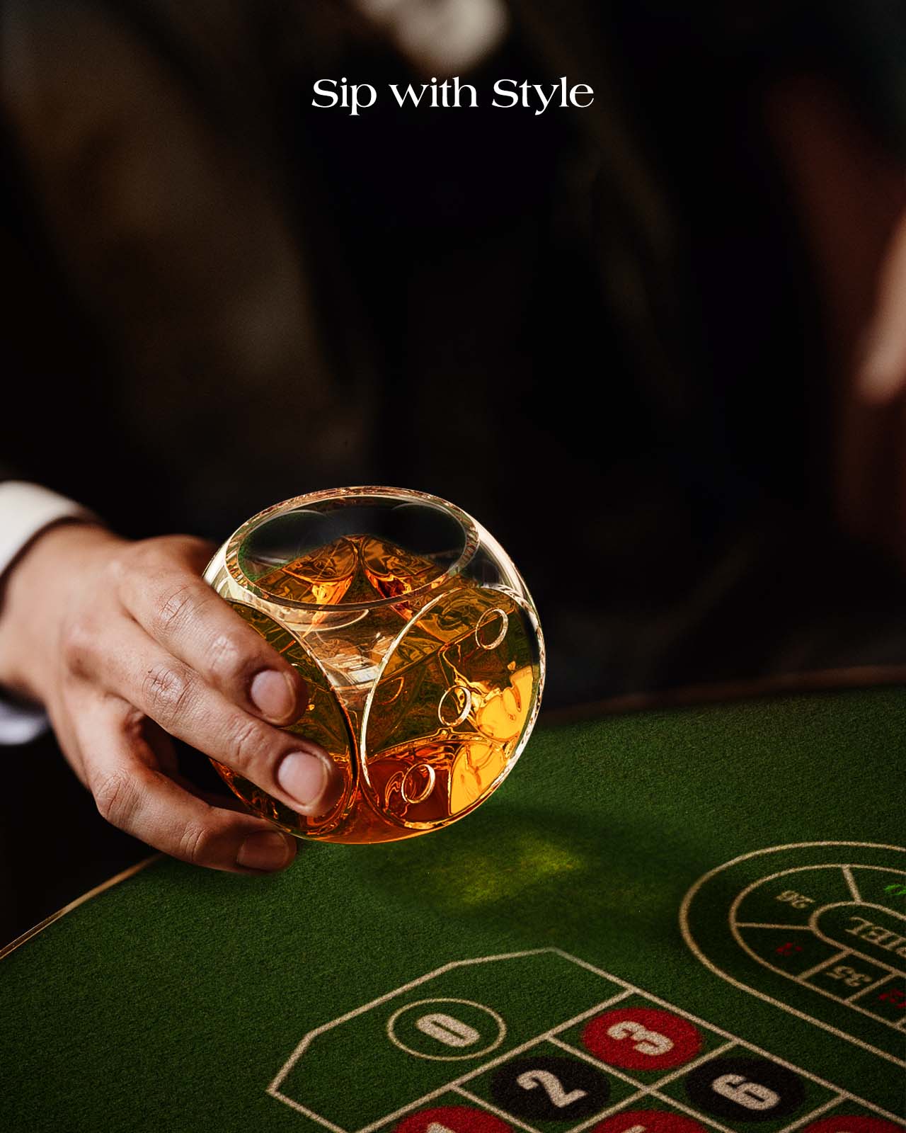 Kollea 50.7 Oz Slot Machine Whiskey Decanter Set with 4 Glasses